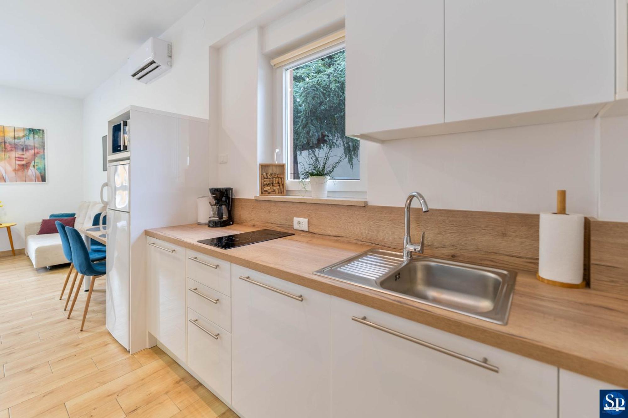 Colosseum Garden Studio Apartments Pula Bagian luar foto