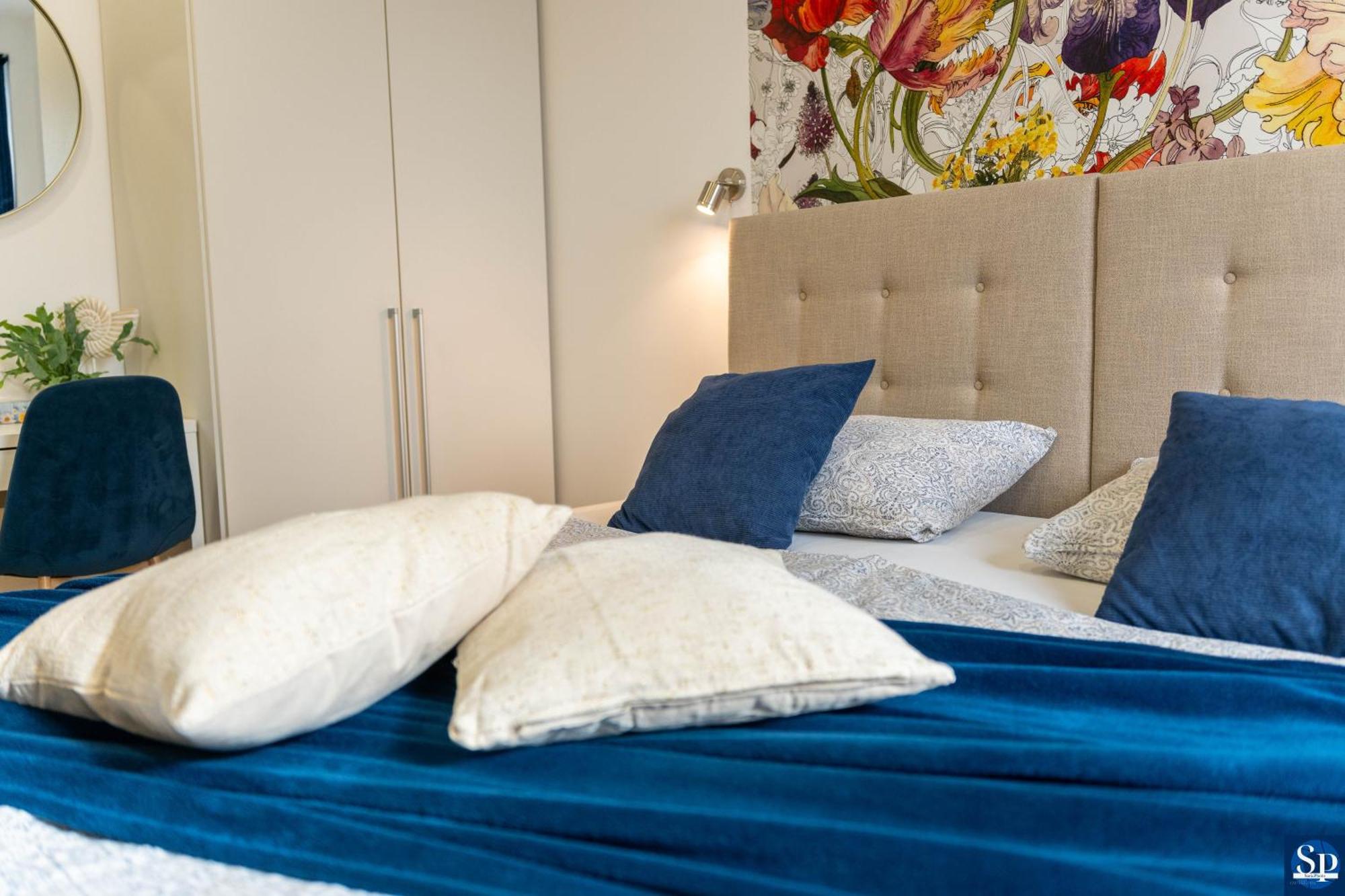 Colosseum Garden Studio Apartments Pula Bagian luar foto